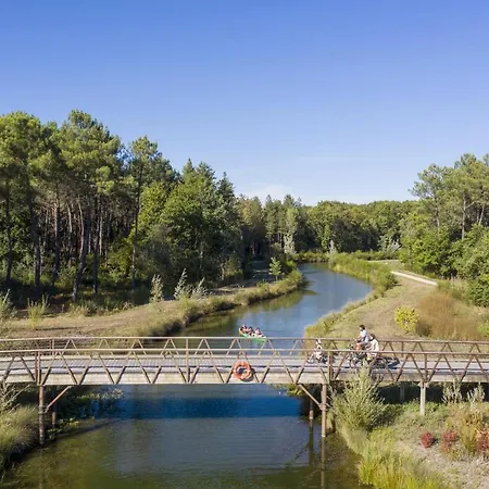 Center Parcs Le Bois Aux Daims 3* Morton
