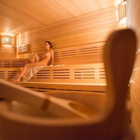 Center Parcs Le Bois Aux Daims 3* Morton