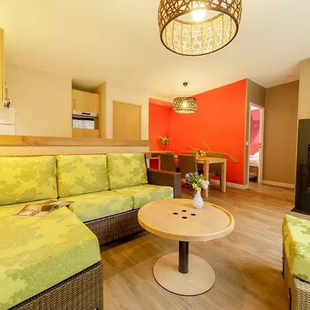 База отдыха Center Parcs Le Bois Aux Daims Morton