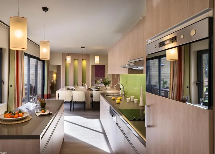 Village de vacances Center Parcs Le Bois Aux Daims 3*