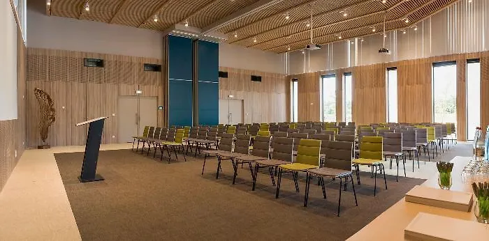 Aldeamento Turístico Center Parcs Le Bois Aux Daims